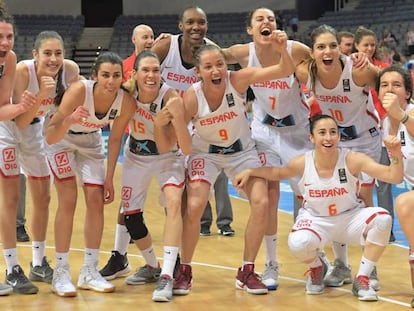 Las jugadoras espa&ntilde;olas celebran el pase a la final