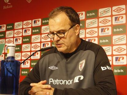 Bielsa, durante su rueda de prensa.