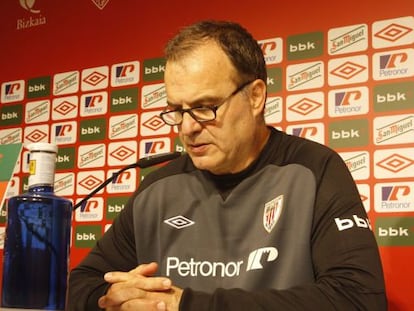 Bielsa, durante su rueda de prensa.