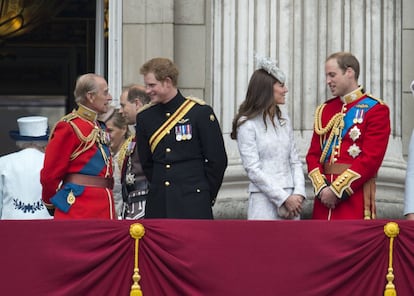 Enrique, Kate y Guillermo mantienen una excelente relación con el príncipe que se acercó mucho a sus nietos tras la muerte de Diana.