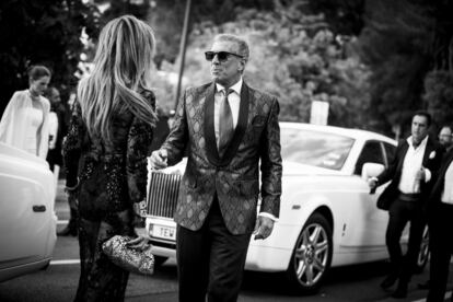 Lisa Tchenguiz y Steve Varsano, a su llegada a la gala amfAR durante el festival de Cannes 2017.