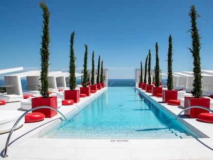 La piscina de horizonte infinito del hotel Higuerón Resort (Málaga).