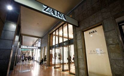 Fachada de una tienda de Zara en Milán.