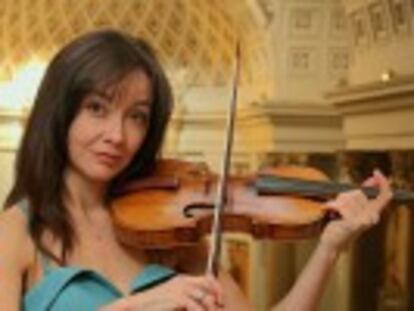 Vídeo de la actuación que la violinista realiza para EL PAÍS en el Oratorio del Caballero de Gracia de Madrid