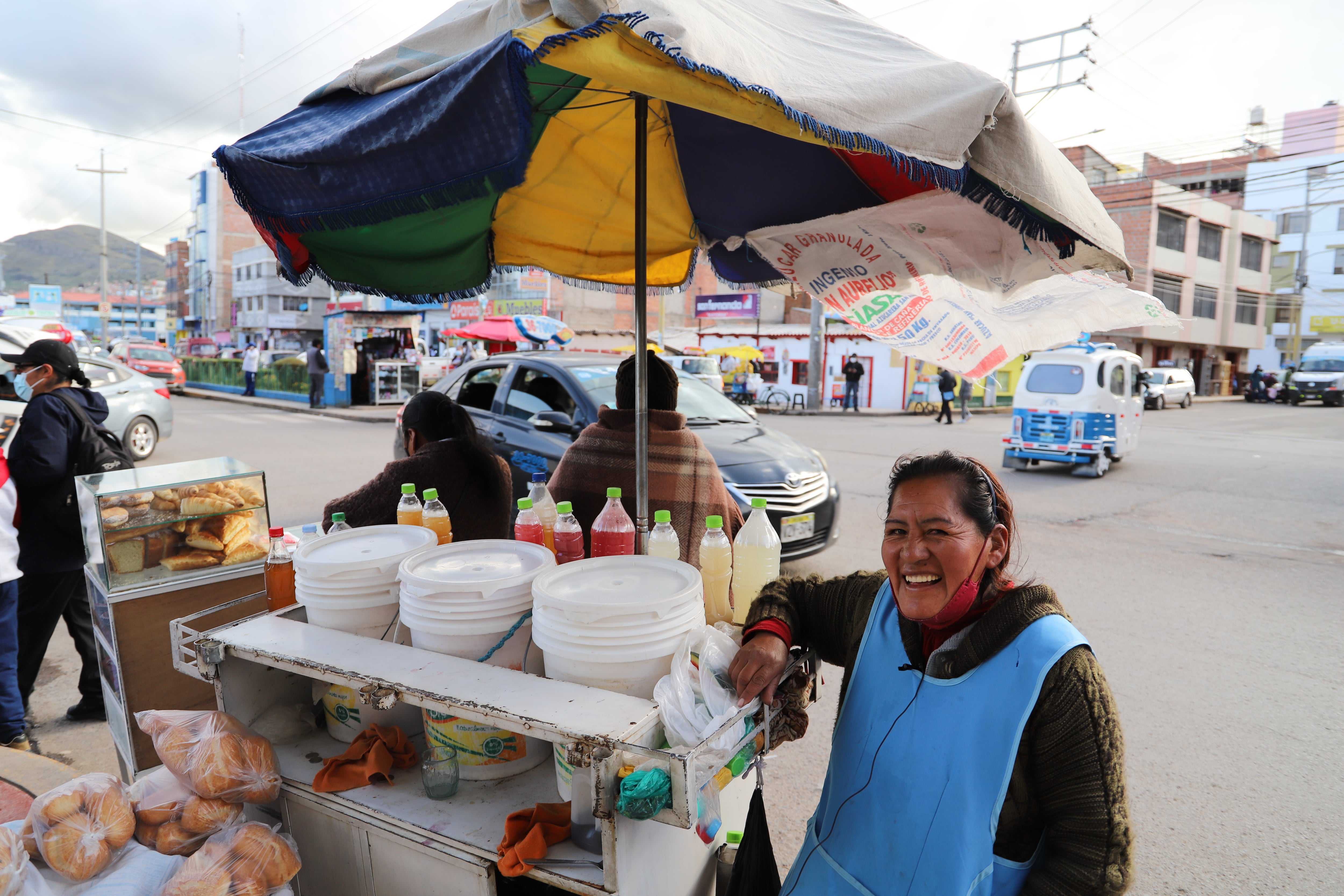 Помогают малым предпринимателям защитить бизнес