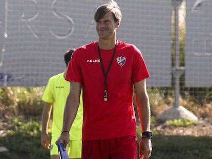 Leon Franco, en un entrenamiento del Huesca.