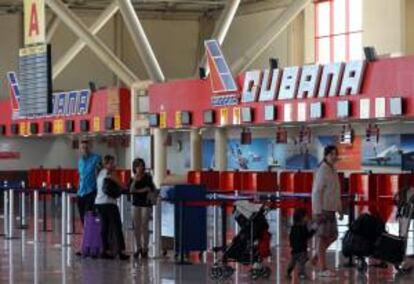 Cuba ha invertido más de 70 millones de dólares en obras de su infraestructura aeronáutica en los últimos tres años, según datos oficiales. EFE/Archivo