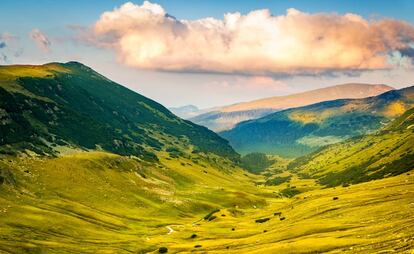 Valle de la comarca de Gorj, en Rumania.