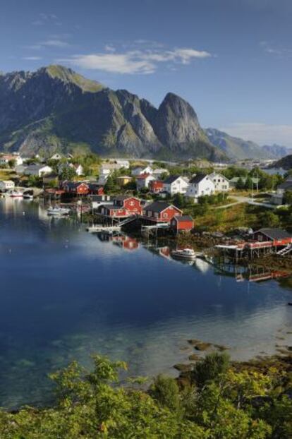 Puerto pesquero en las islas Lofoten (Noruega).