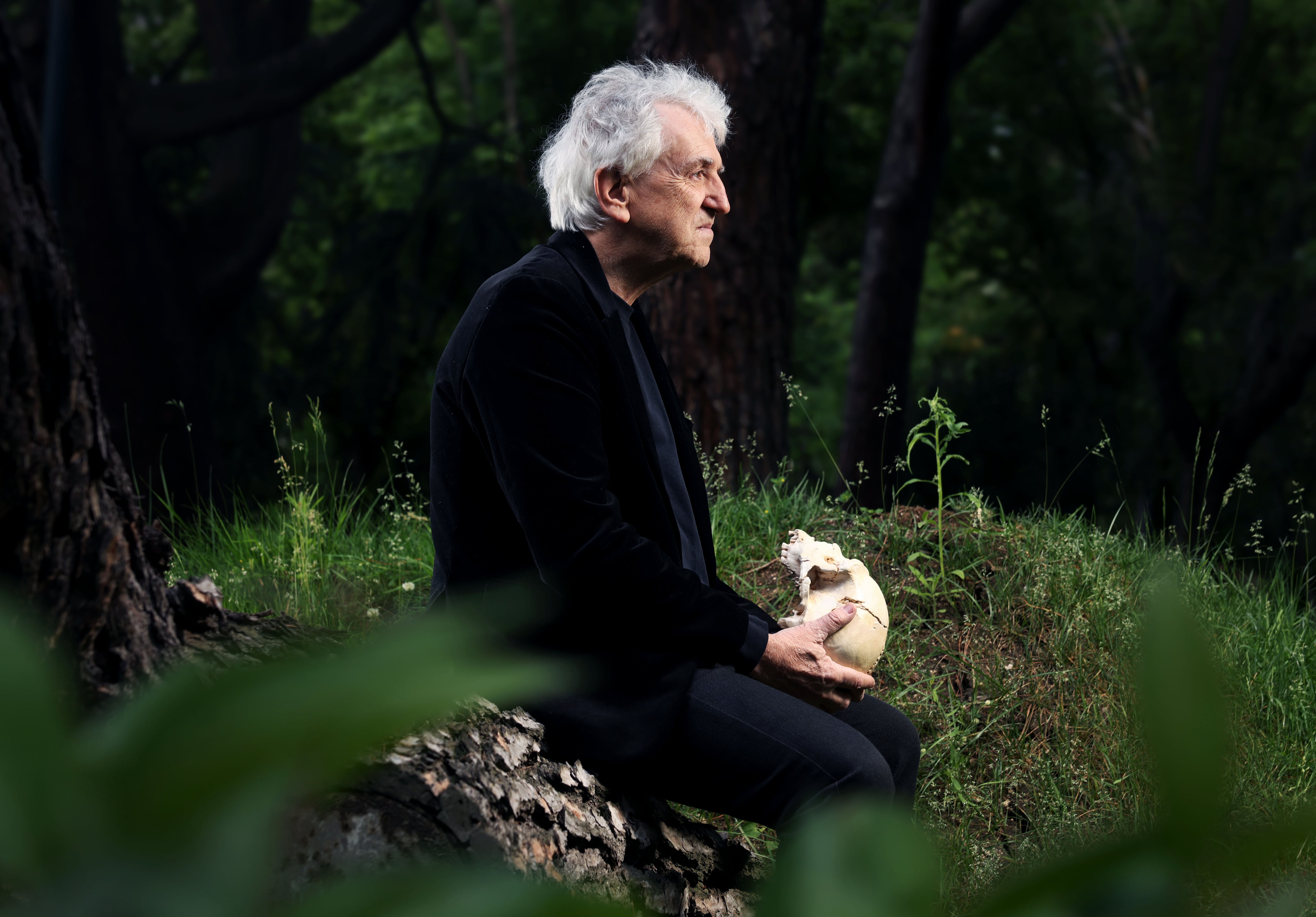 Juan Luis Arsuaga, paleontólogo: “La corrupción es muy paleolítica, muy de chimpancé”