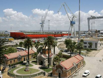 Vista de los astilleros de Navantia en C&aacute;diz. 