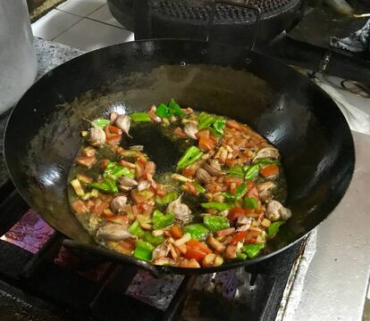 SOFRITO DE VERDURAS CON EL QUE ARRANCA LA OLLA / CAPEL