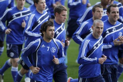 Raúl, durante el entrenamiento del Schalke en el estadio de Mestalla