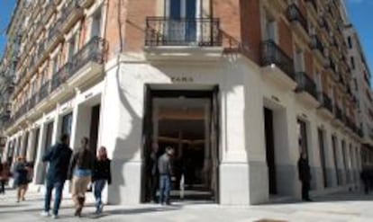 Exterior de la nueva tienda Zara en la calle Serrano (Madrid).