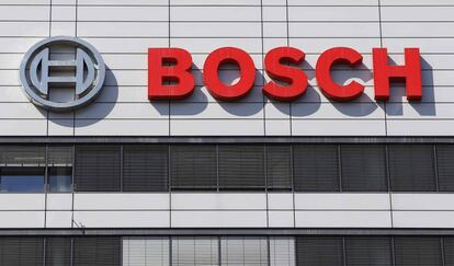 Logo de Bosch en la sede de Stuttgart (Alemania), en una imagen de archivo.