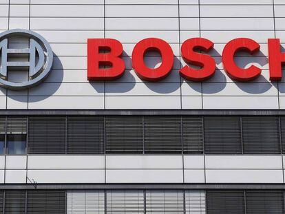 Logo de Bosch en la sede de Stuttgart (Alemania), en una imagen de archivo.