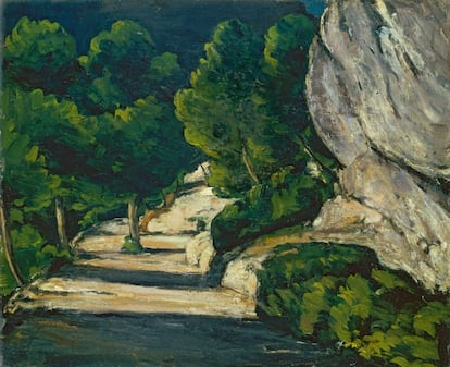 Los senderos son uno de los temas favoritos de Cézanne. 'El camino del bosque' (1870-1871) representa una de estas obras en las que el espectador no sabe qué va a encontrar más adelante. El pintor abominaba de las carreteras asfaltadas que impedían disfrutar del paisaje como los caminos tradicionales.