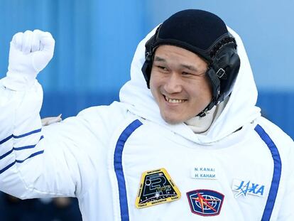 O astronauta japonês antes de ir para a ISS, em 17 de dezembro.