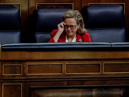 La vicepresidenta primera y ministra de Economía, Nadia Calviño, este jueves en el Congreso de los Diputados.