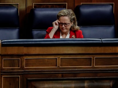 La vicepresidenta primera y ministra de Economía, Nadia Calviño, este jueves en el Congreso de los Diputados.