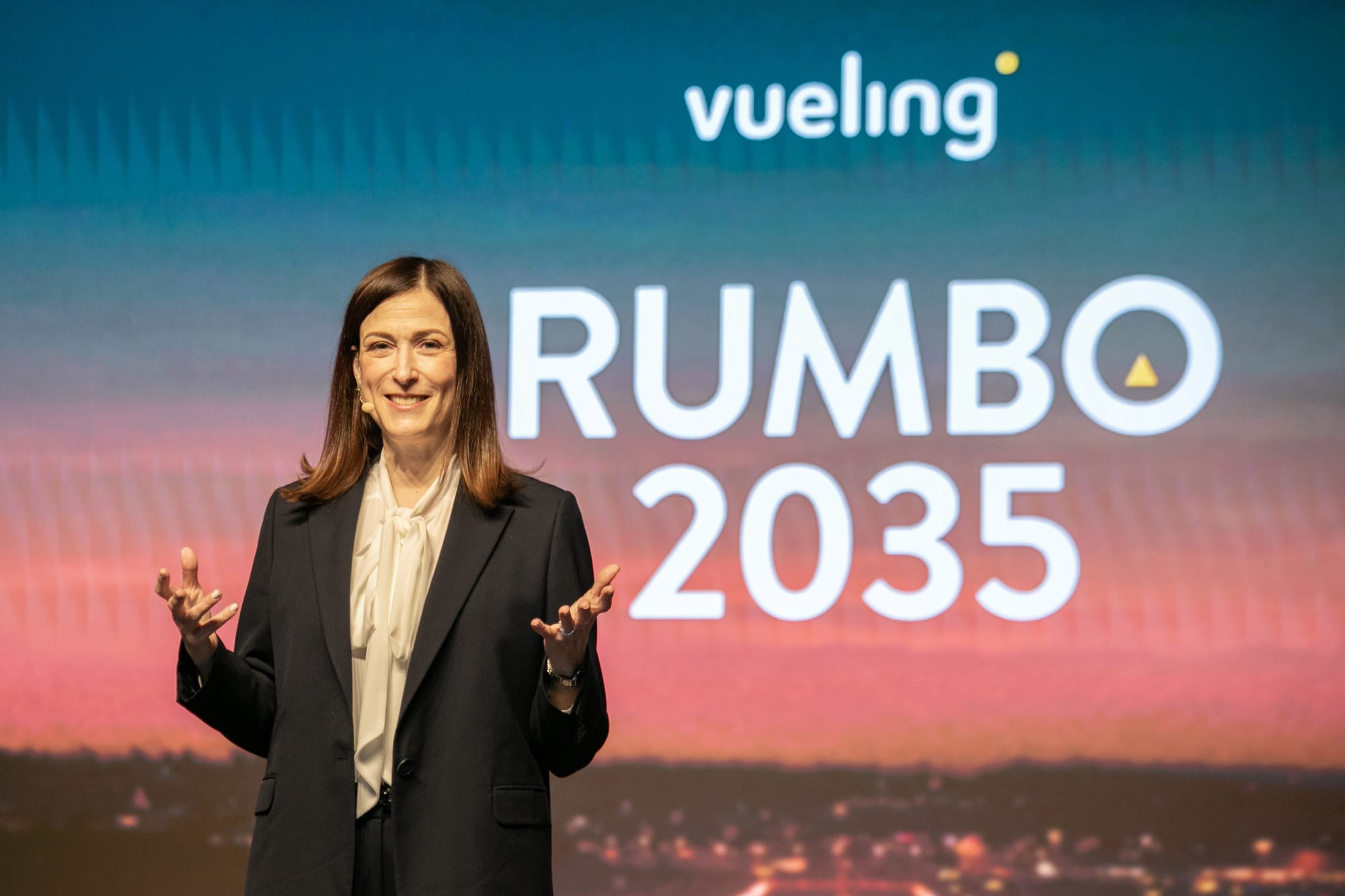Vueling invertirá 5.000 millones para cambiar su flota a Boeing y llegar a los 60 millones de pasajeros