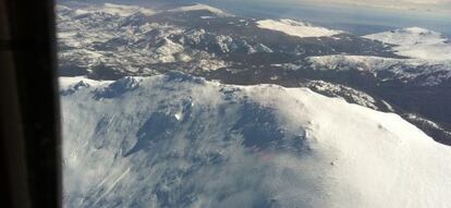 Imagen de las cumbres de Pe&ntilde;alara tomada a las doce de la ma&ntilde;ana.