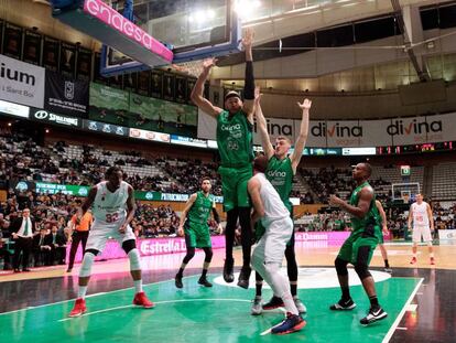 Un partido en el Ol&iacute;mpic de Badalona entre el Joventut y el Zaragoza.