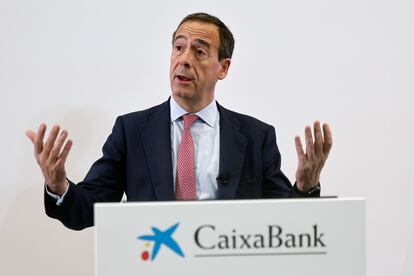 El consejero delegado de CaixaBank, Gonzalo Gortázar, presenta el Plan Estratégico 2025-2027, este martes en Madrid.