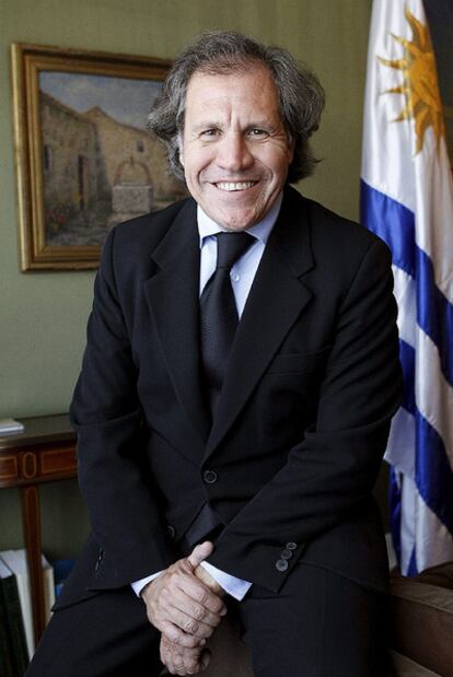 Luis Almagro y Trinidad Jiménez, el pasado miércoles en Madrid.