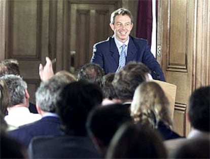 El primer ministro británico, Tony Blair, durante la conferencia de prensa que ofreció ayer.