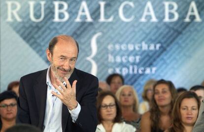 Pérez Rubalcaba encabezó la lista socialista de Cádiz en las anteriores elecciones.
