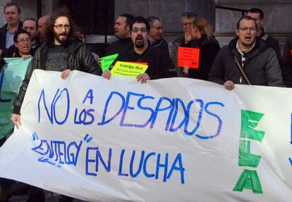 Concentración de trabajadores del sector informático, en Bilbao