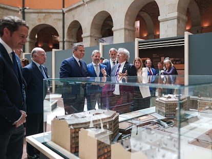 Inauguración de la exposición 'Antonio Palacios. El Arquitecto de Metro' en la Real Casa de Correos, el pasado 9 de mayo.