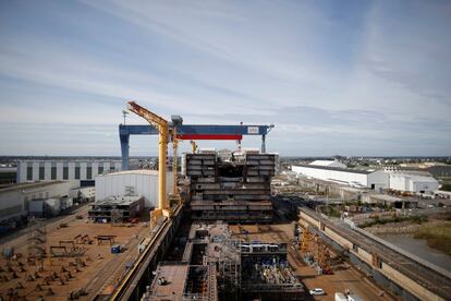 Vista aérea de los astilleros de Saint Nazaire, en septiembre de 2016.