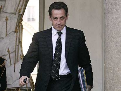 Nicolas Sarkozy, saliendo del Elíseo.