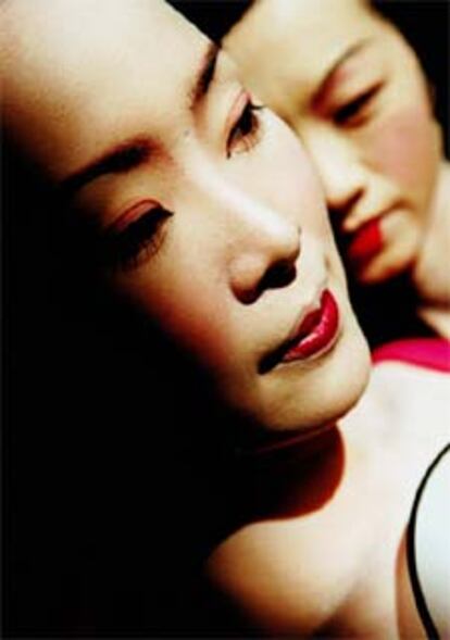 Fotografía de Yip Kam Tim de la obra teatral <i>El jardín de las delicias</i> (1999).