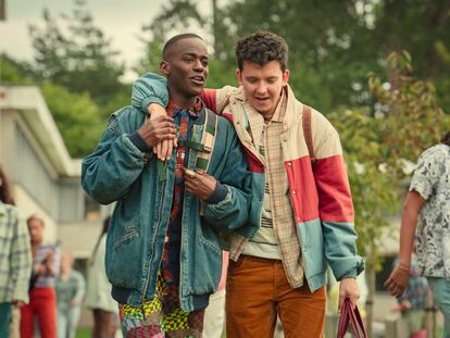 Ncuti Gatwa y Asa Butterfield, en la cuarta temporada de 'Sex Education'.