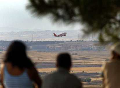 Mirador en Paracuellos de Jarama, desde donde se divisan los restos del avión de Spanair.