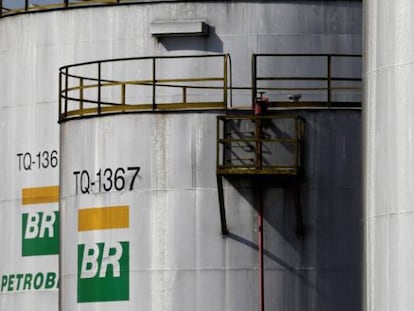 Los trabajadores de Petrobras inician una huelga indefinida en Brasil