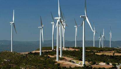 Vista del parc eòlic de Rubió, amb una potència de 49,5 megawatts.