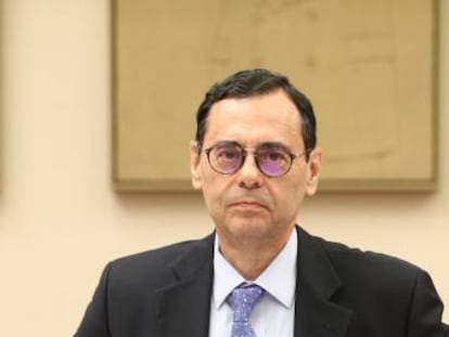 Jaime Caruana, gobernador del Banco de Espa&ntilde;a entre 2000 y 2006, comparece en el Congreso de los Diputados. 