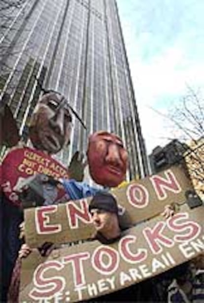 Manifestación frente a la sede de Andersen en Nueva York en febrero.