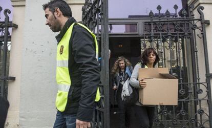 Registro policial en el Ayuntamiento de Sabadell, el 27 de noviembre.