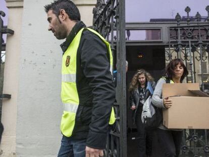 Registro policial en el Ayuntamiento de Sabadell, el 27 de noviembre.