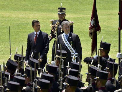 Enrique Peña Nieto y Juan Manuel Santos, en México.