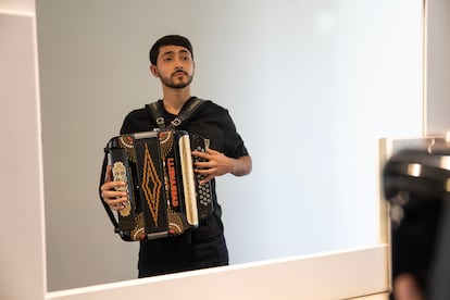 Adhair, acordeonista de 'Grupo Feroz'.