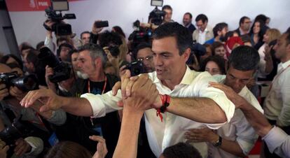 Pedro Sánchez celebra su victoria en las primarias socialistas, el pasado 21 de mayo.