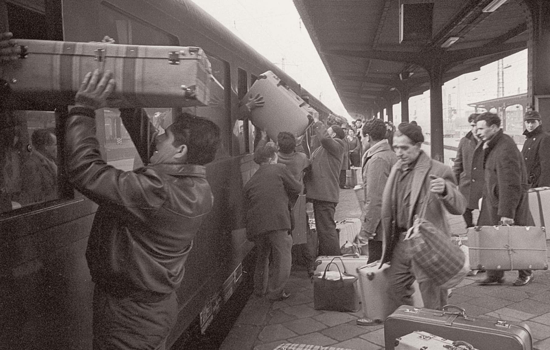 De emigrantes a inmigrantes: cambio de nombres, la misma historia