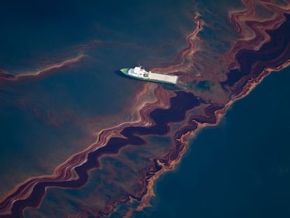 An aerial view of the 2010 oil spill in the Gulf of Mexico.