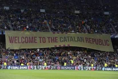 Una de las pancartas que se desplegó en el Camp Nou en el partido contra la Juventus.
